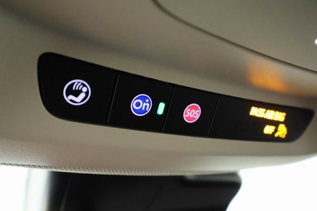 Used 2023 Buick Envision Essence image 20