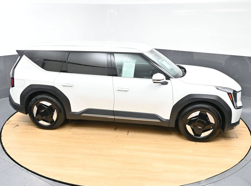 Used 2024 Kia EV9 Light RWD image 51