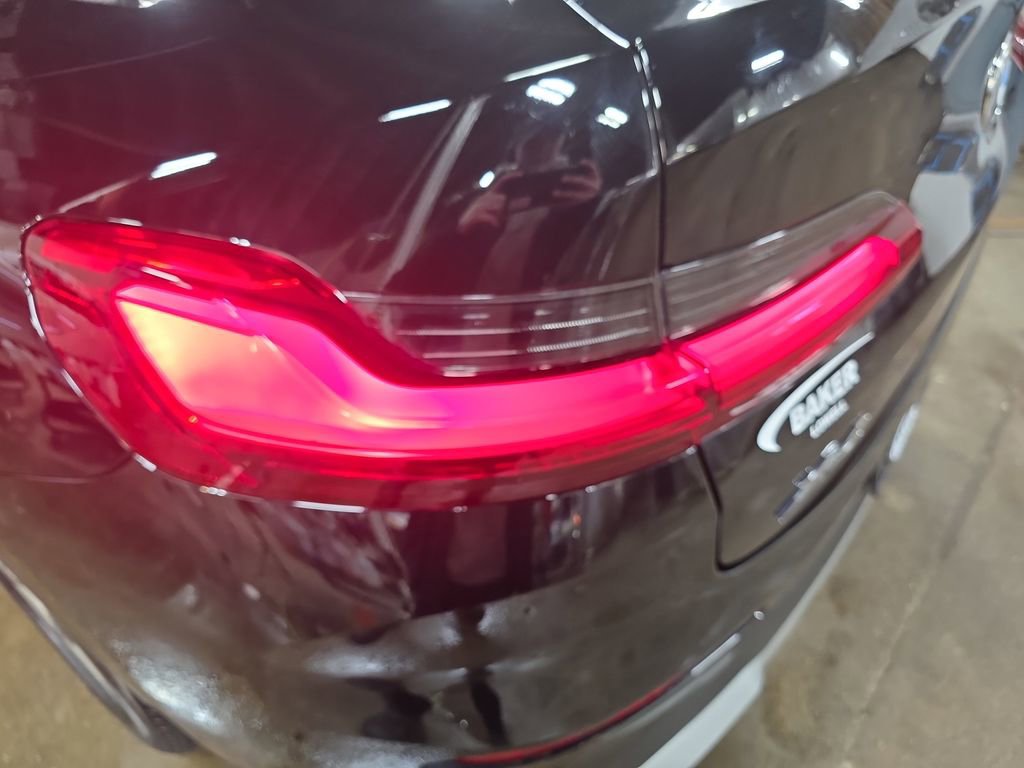 Used 2025 BMW X4 xDrive30i AWD/4WD image 36