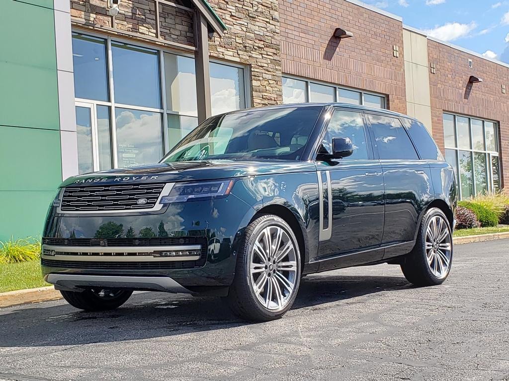 New 2025 Land Rover Range Rover SE