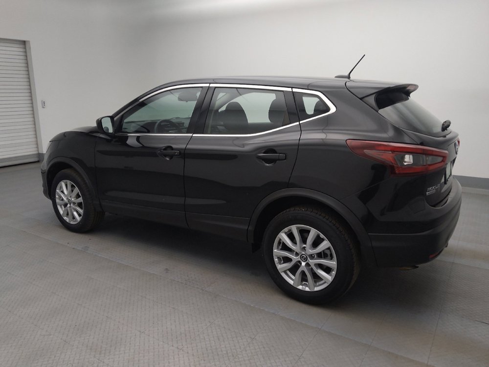Used 2022 Nissan Rogue Sport S image 3