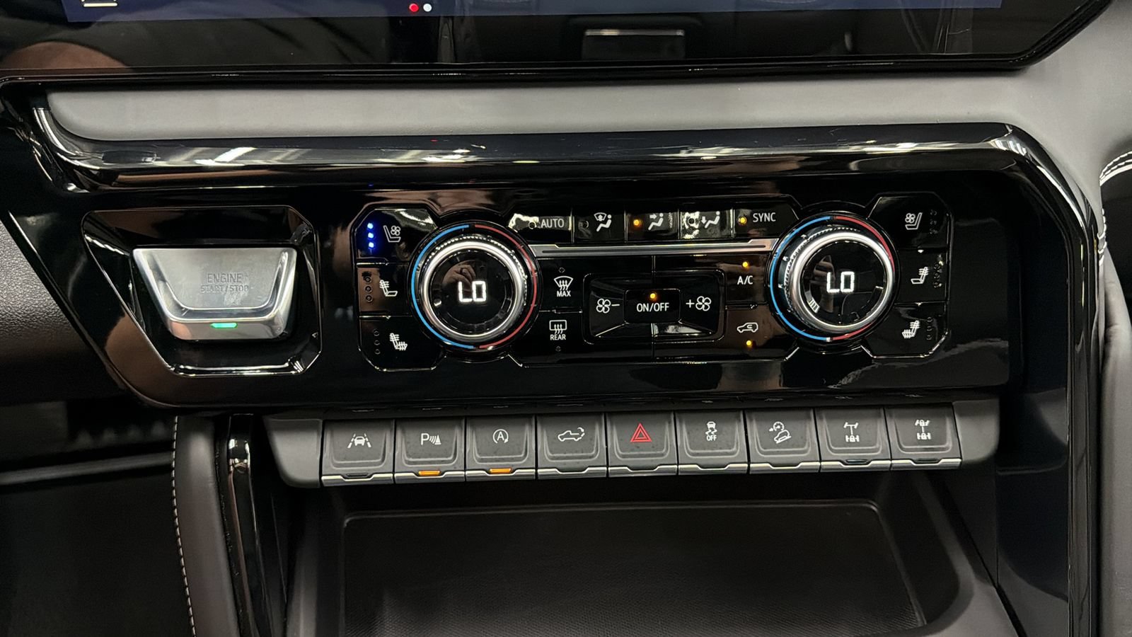 Used 2026 GMC Sierra 1500 AT4X AWD/4WD image 24