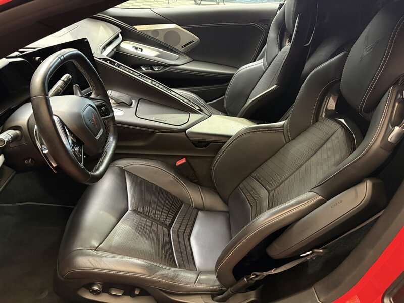 Used 2022 Chevrolet Corvette Stingray Coupe w/ Z51 2LT w/ Z51 Performance Package RWD image 15