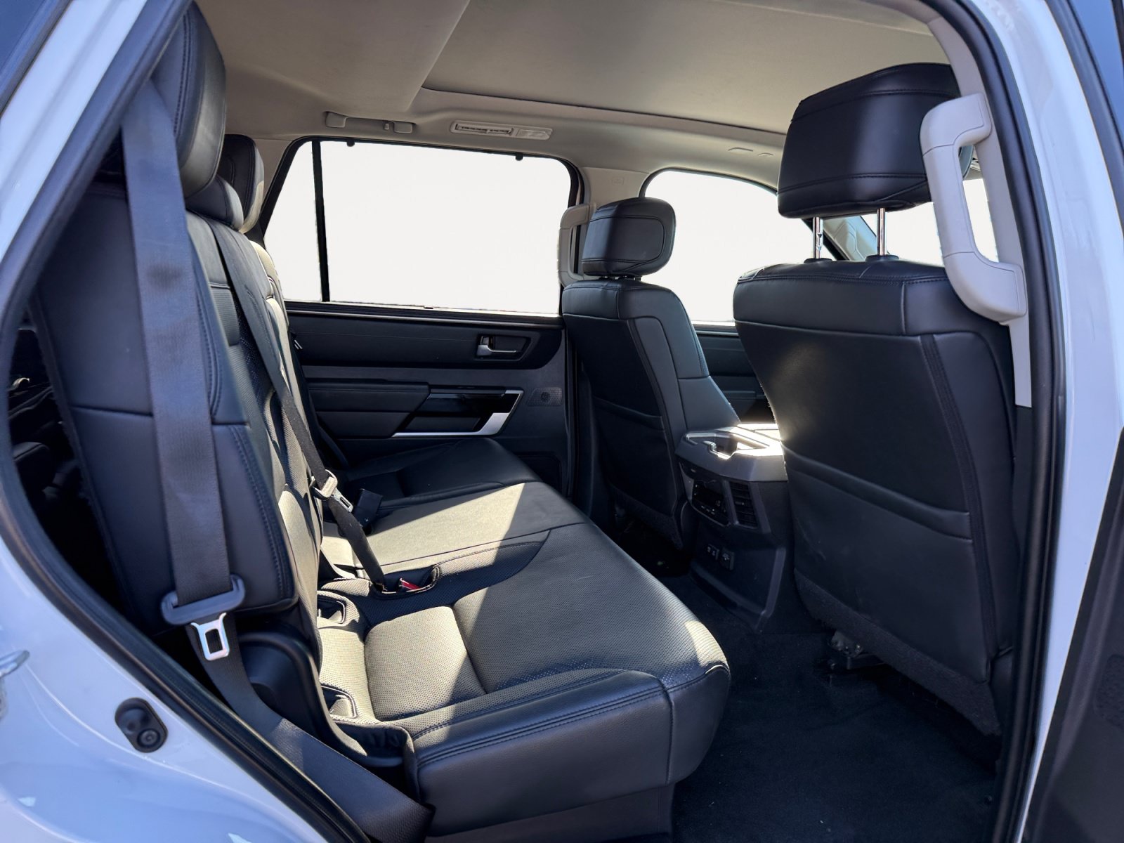 Used 2023 Toyota Sequoia Limited AWD/4WD image 18