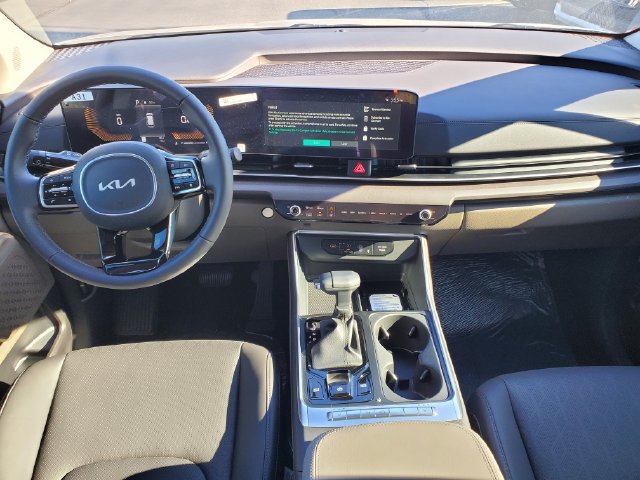New 2026 Kia Carnival EX FWD image 12