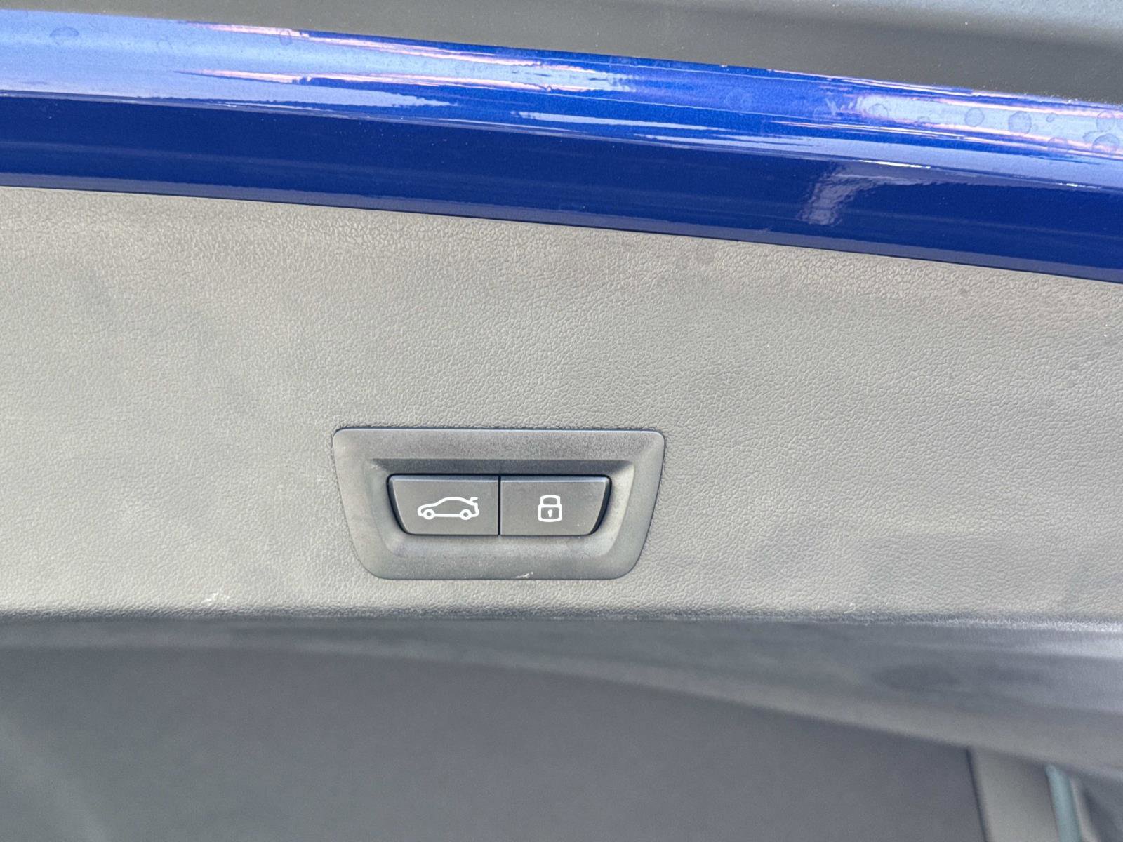 Used 2025 BMW XM image 12