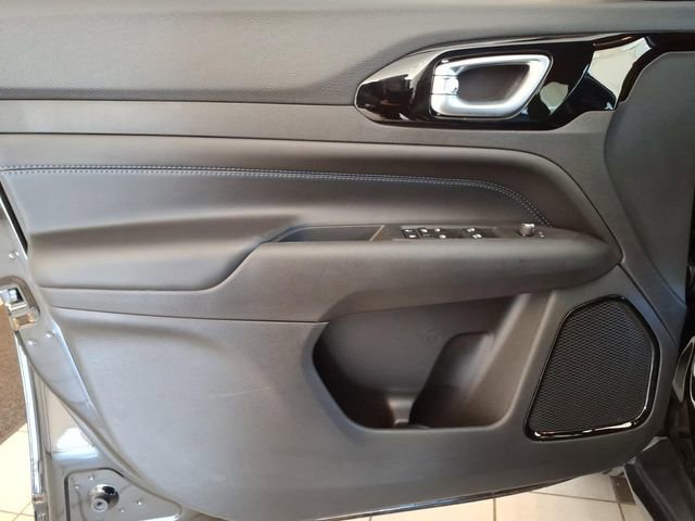 New 2026 Jeep Compass Limited image 10