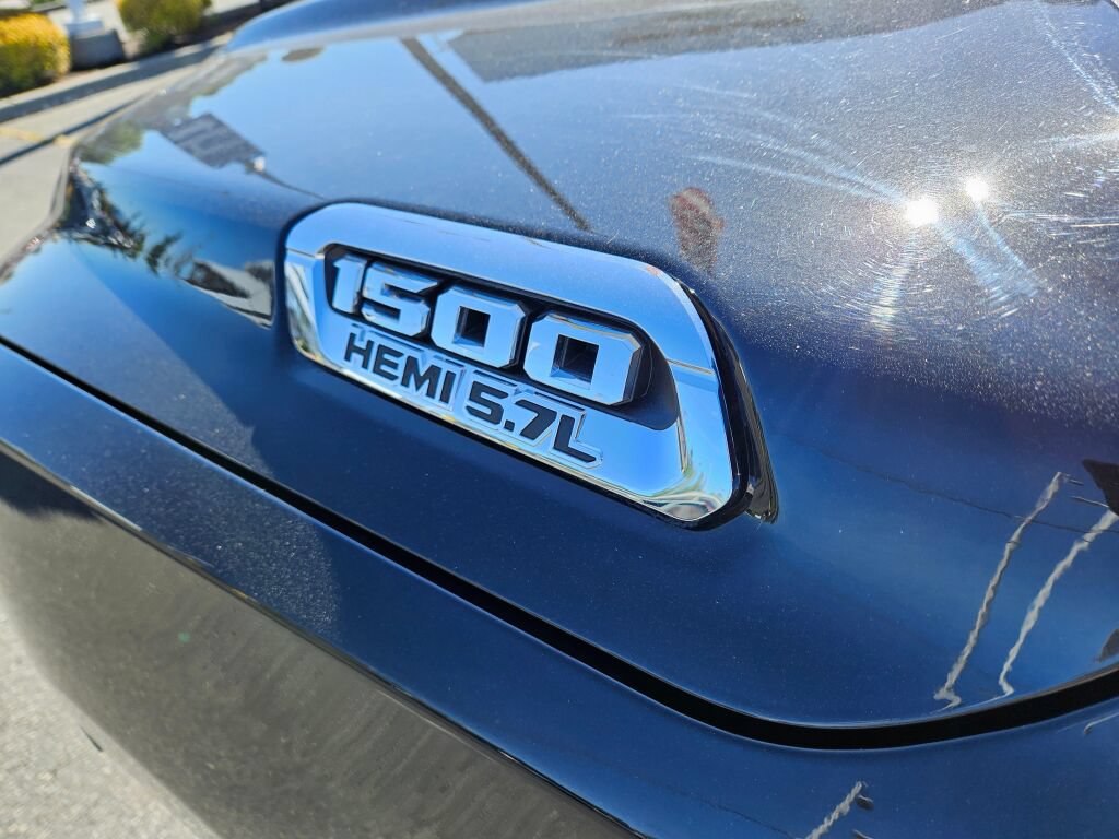 Used 2023 RAM 1500 Laramie AWD/4WD image 9