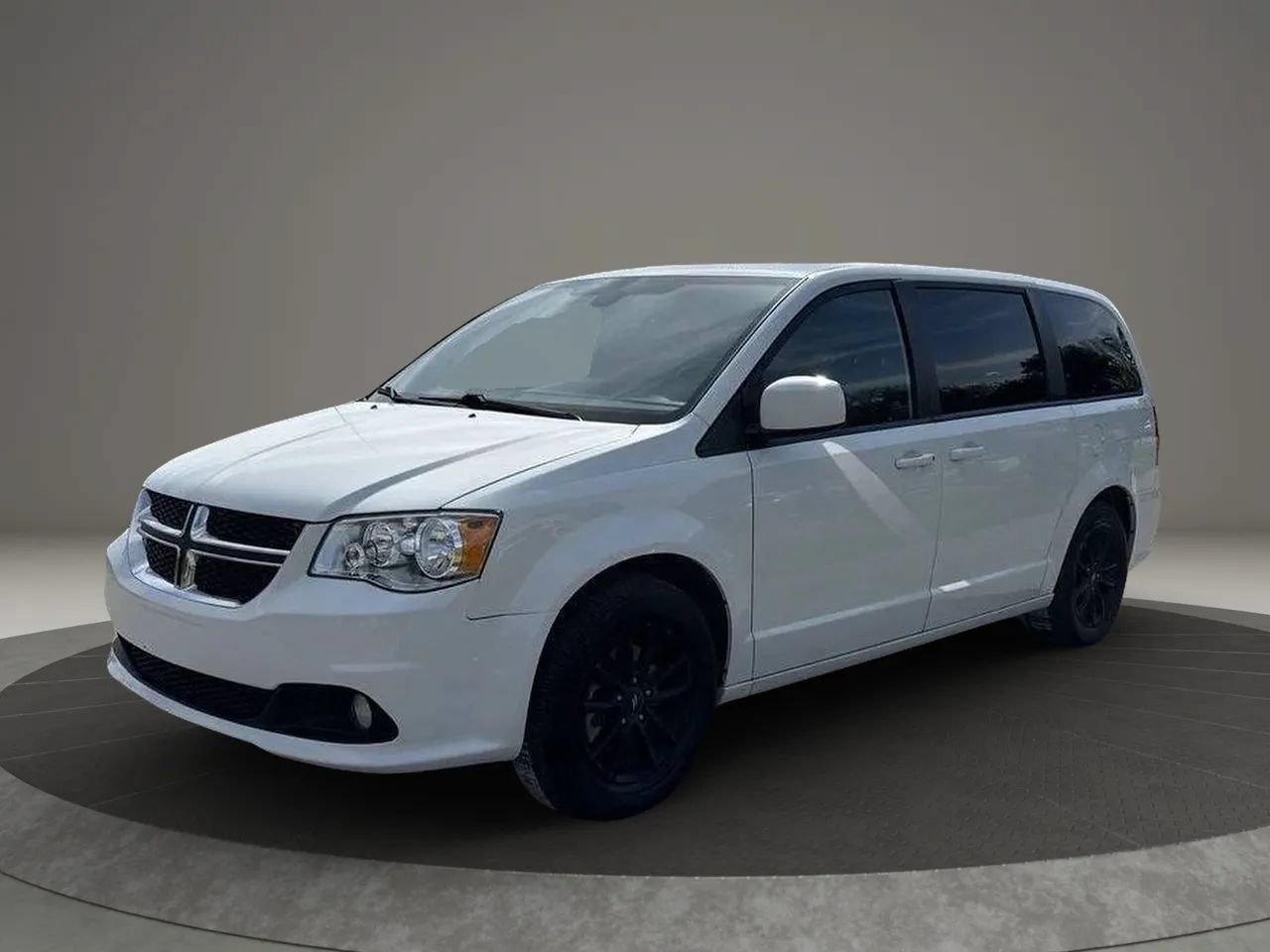 Used 2020 Dodge Grand Caravan GT FWD image 1