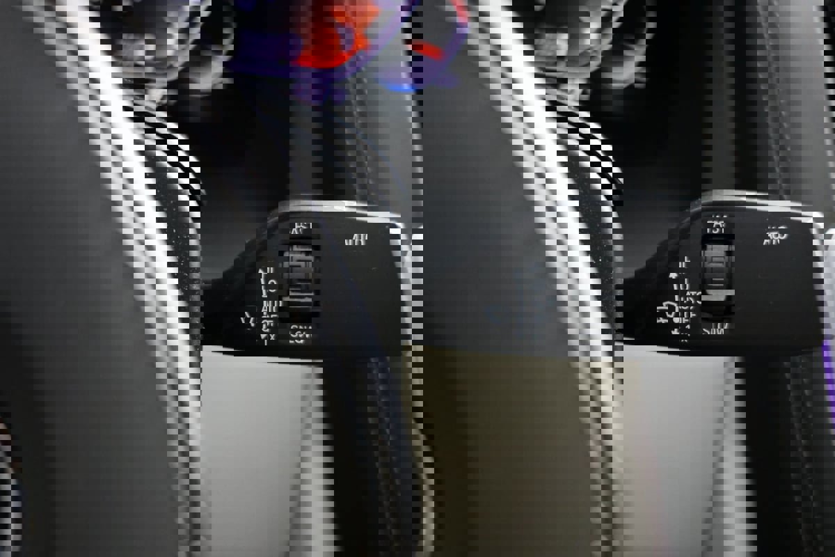 Used 2019 BMW M850i xDrive M850i xDrive w/ Comfort Seating Package image 26