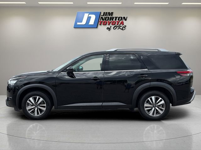Used 2023 Nissan Pathfinder SL AWD/4WD image 8