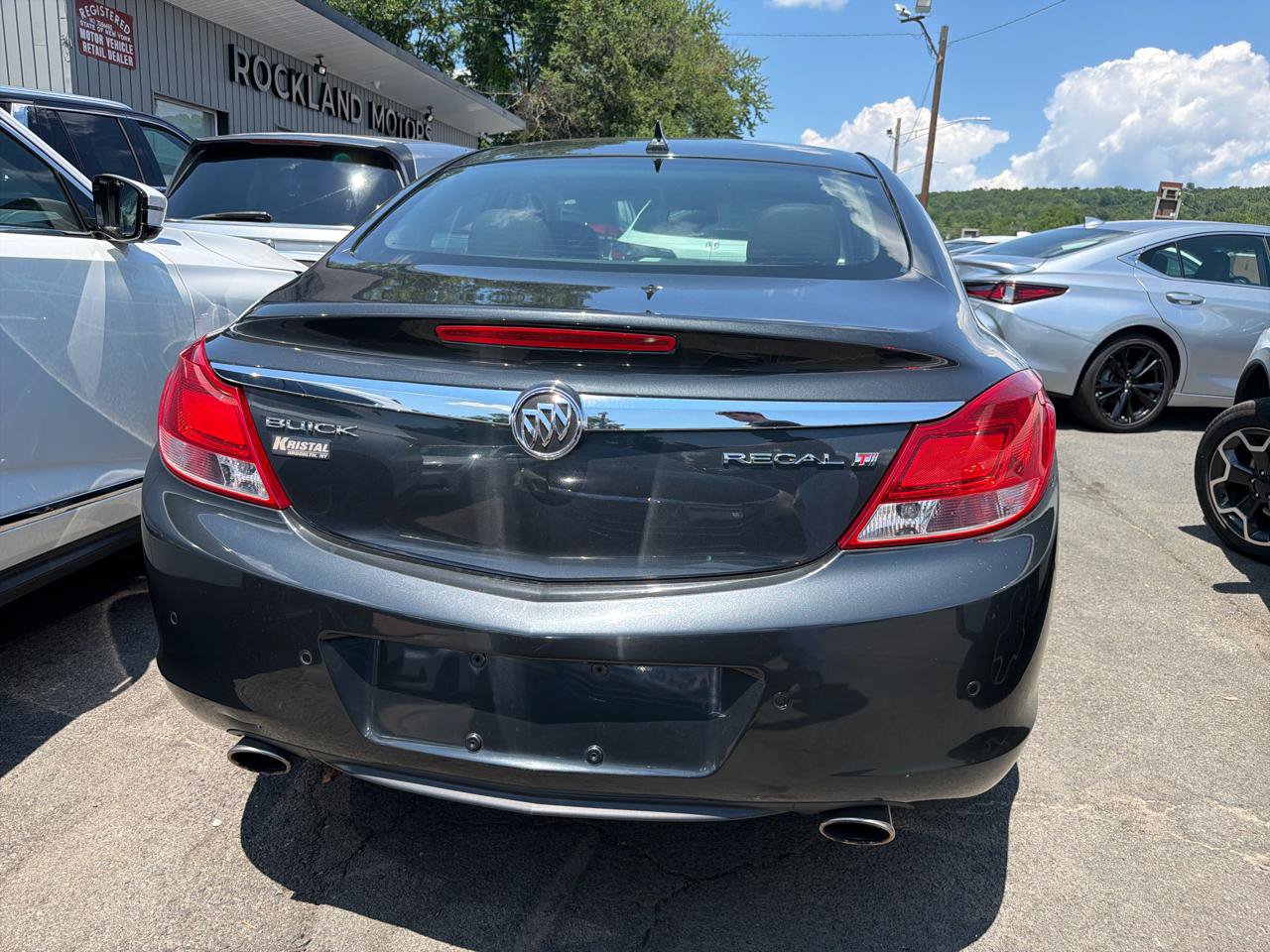 Used 2012 Buick Regal Premium FWD image 5