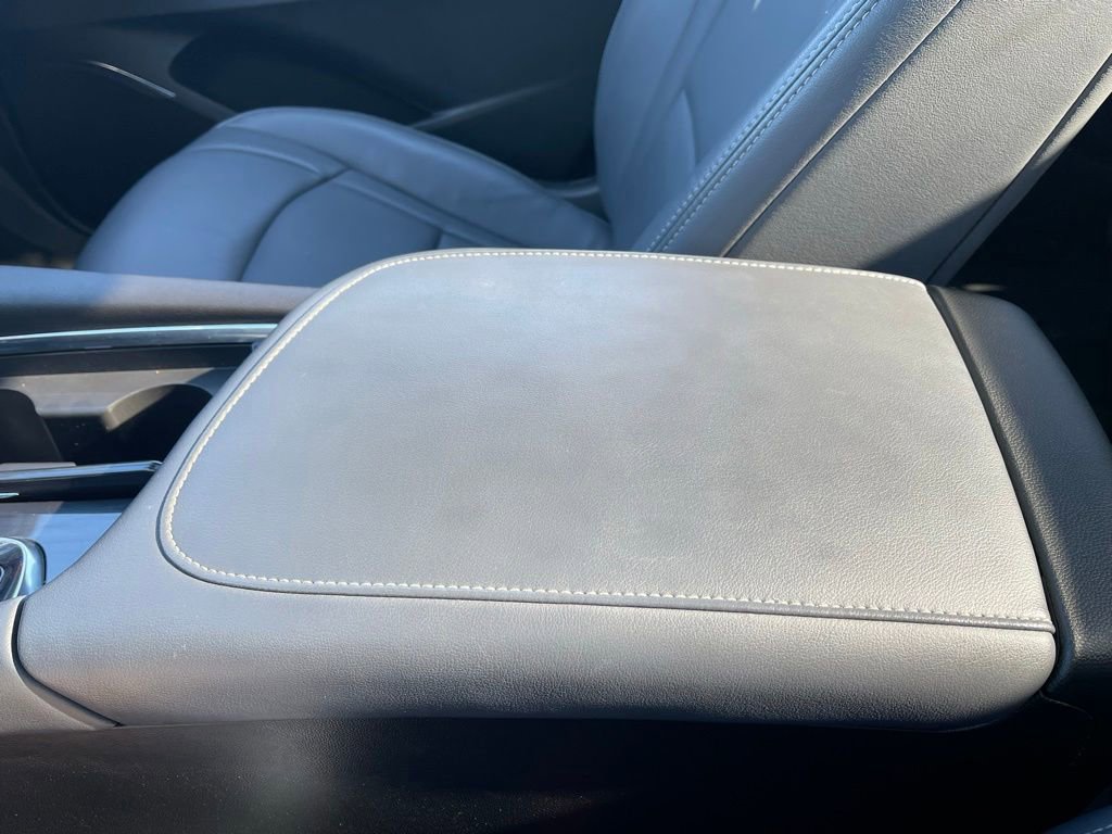 Used 2023 Buick Enclave Essence w/ Experience Buick Package FWD image 31