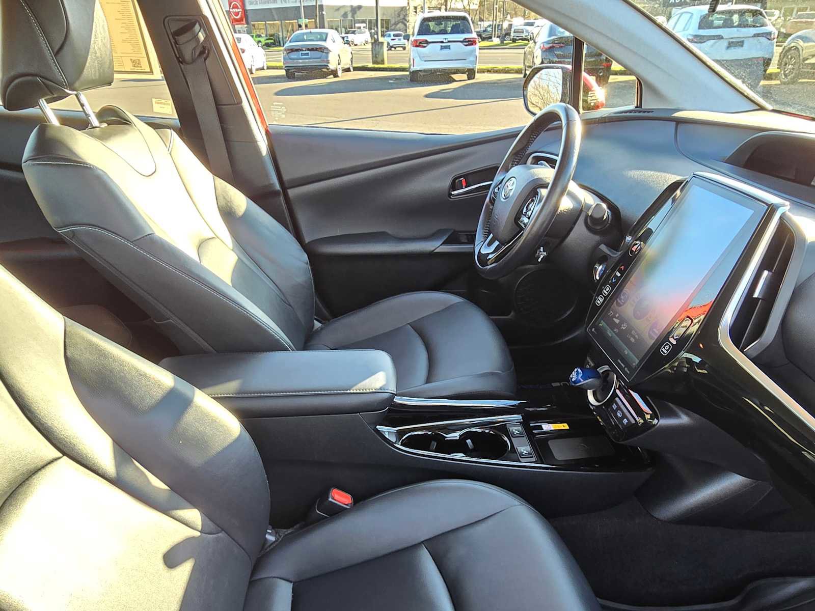 Used 2020 Toyota Prius Prime XLE image 10