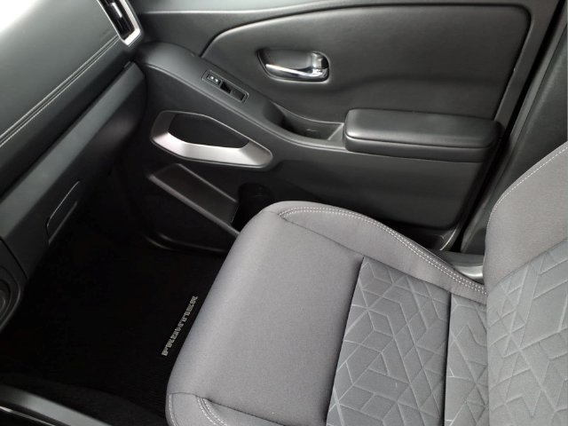Certified 2025 Nissan Frontier SV AWD/4WD image 28