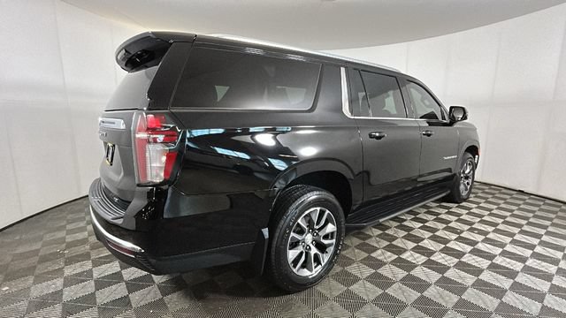 Used 2022 Chevrolet Suburban LT w/ Luxury Package AWD/4WD video 2