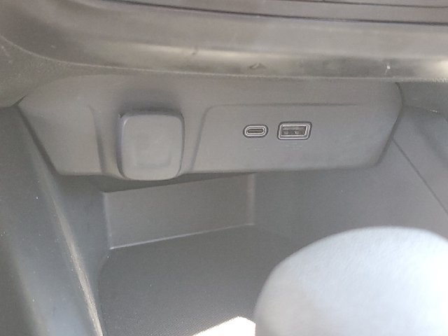 Certified 2024 Chevrolet Trax RS w/ Sunroof Package FWD image 26
