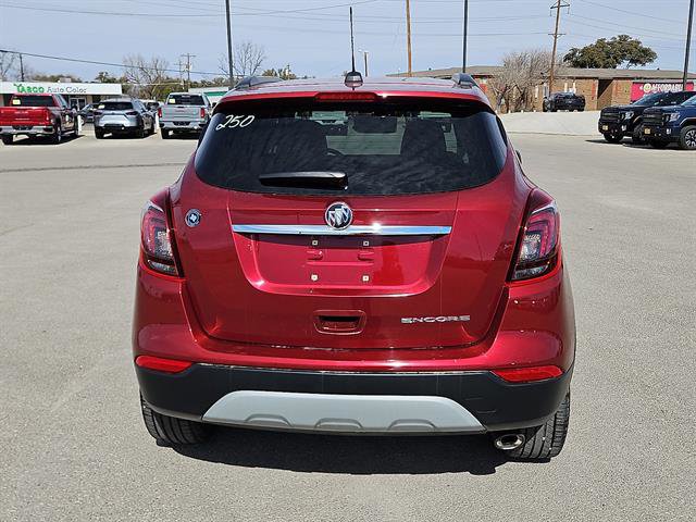 Certified 2022 Buick Encore Preferred w/ Safety Package image 4