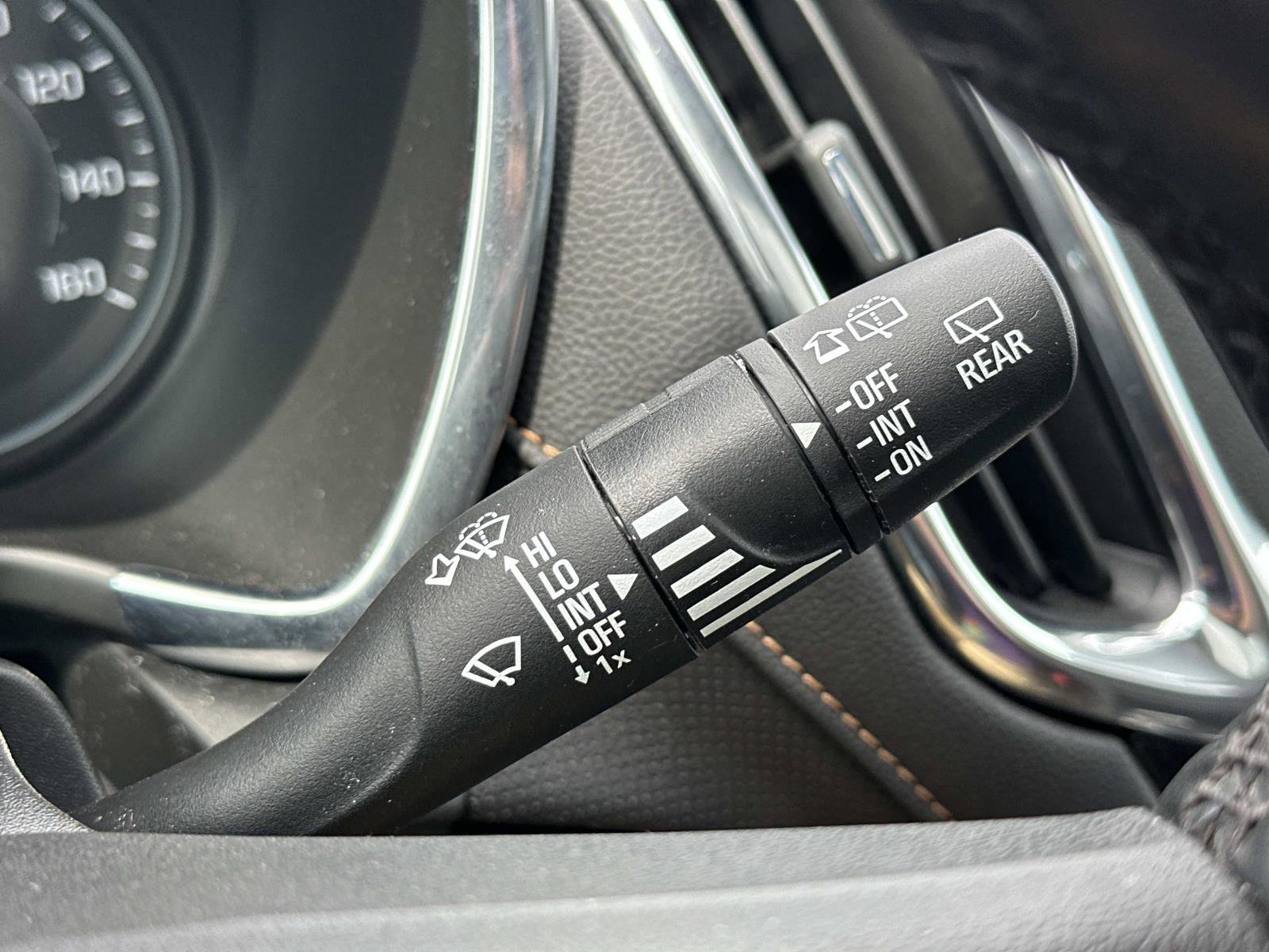 Certified 2024 Chevrolet Equinox Premier image 24