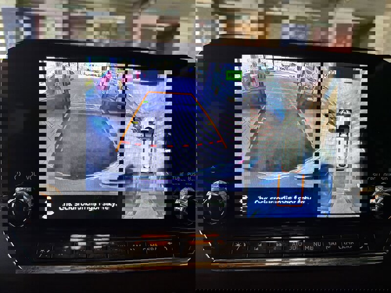 Used 2024 Mitsubishi Outlander SE Black Edition image 17