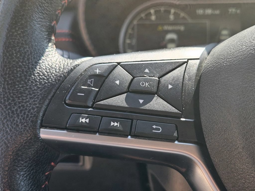Used 2024 Nissan Versa SR FWD image 19