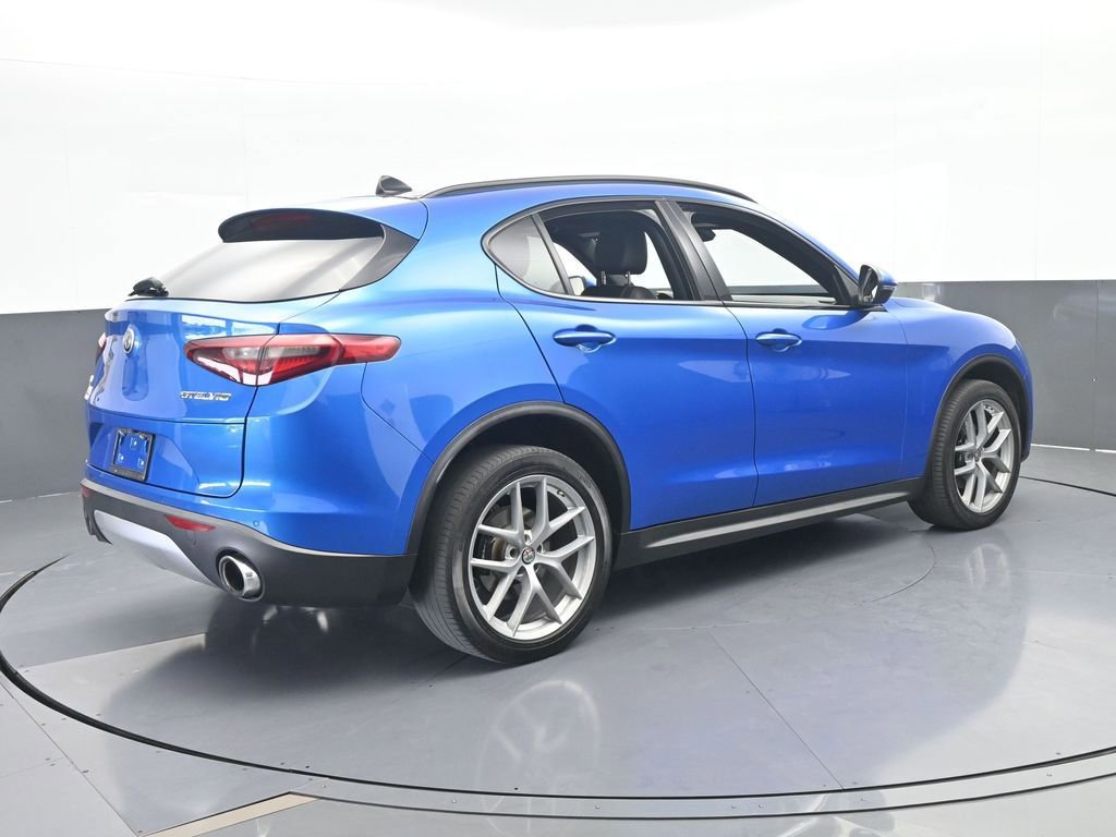 Used 2018 Alfa Romeo Stelvio Ti Sport image 6