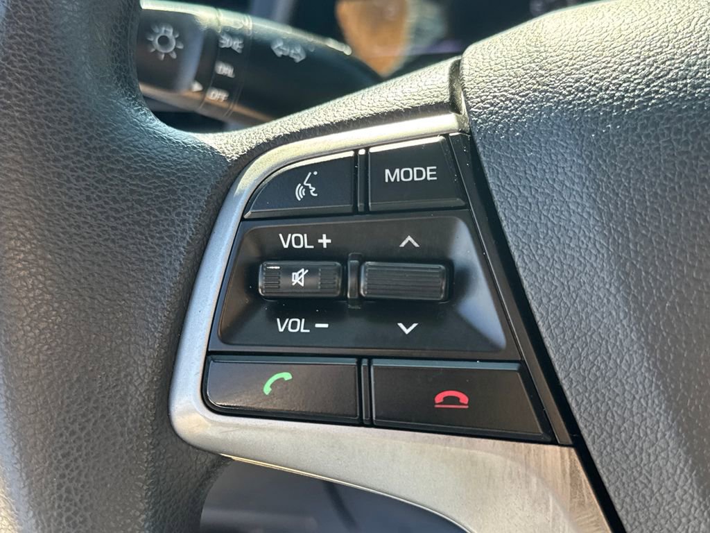 Used 2018 Hyundai Elantra SE FWD image 30