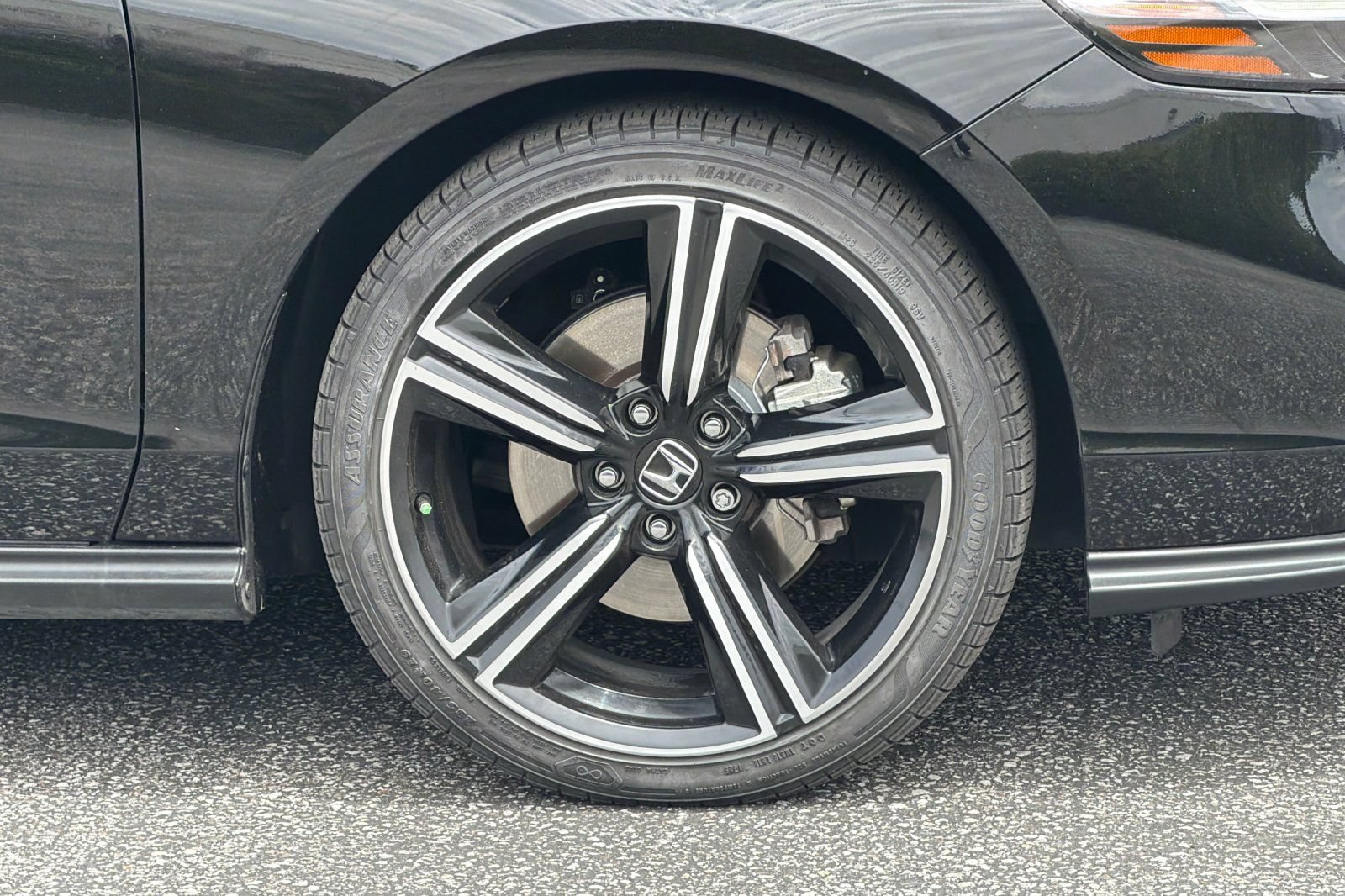 Used 2025 Honda Accord Sport image 27