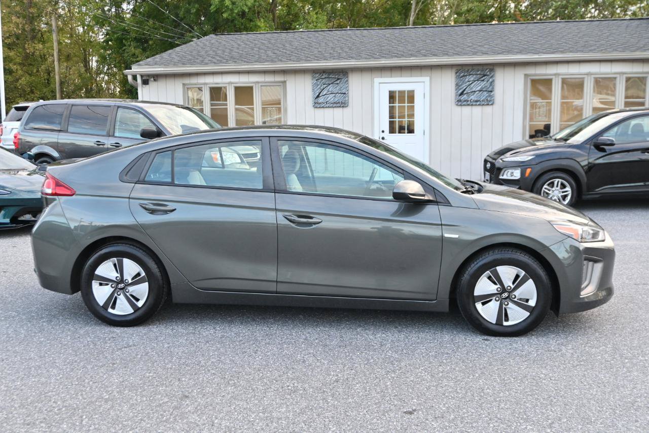 Used 2020 Hyundai Ioniq Blue FWD image 12