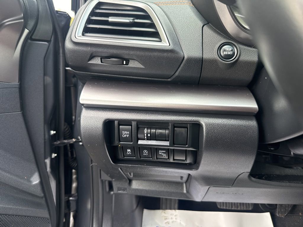 Used 2023 Subaru Crosstrek 2.5i Limited AWD/4WD image 14