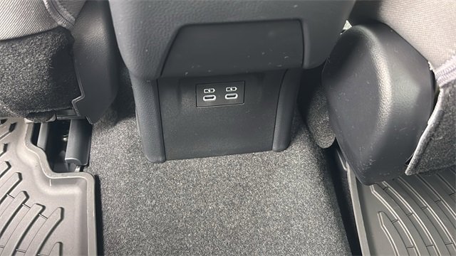 New 2026 Toyota Prius LE image 8