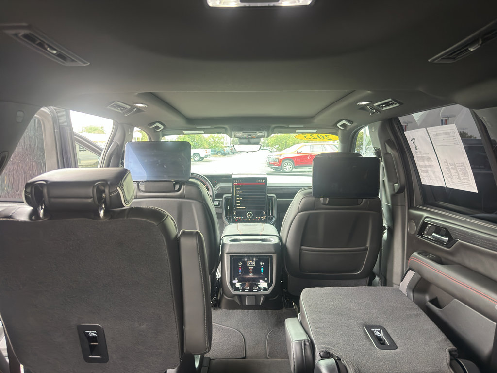 Used 2025 GMC Yukon AT4 Ultimate image 16