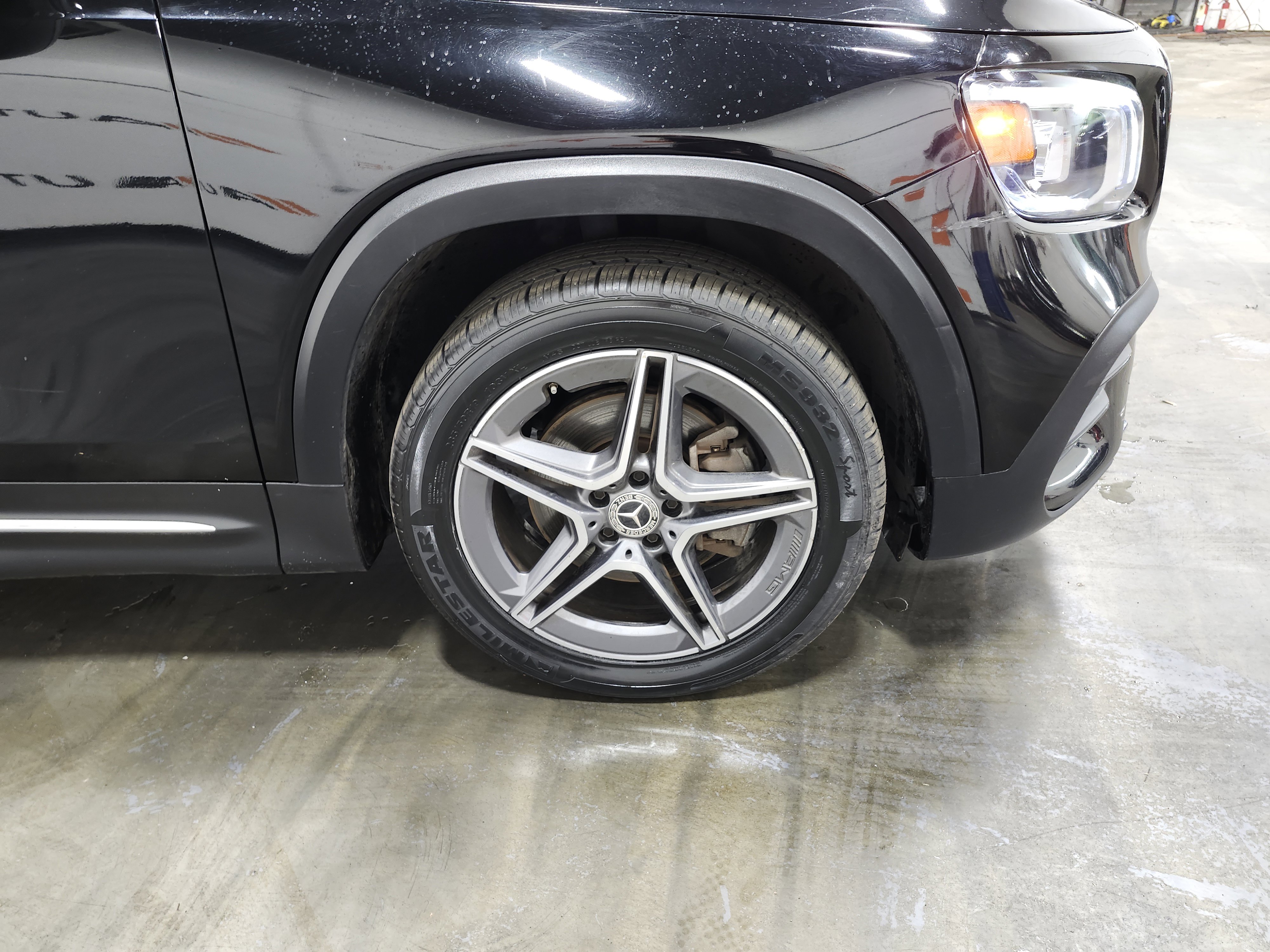 Used 2021 Mercedes-Benz GLB 250 4MATIC image 12