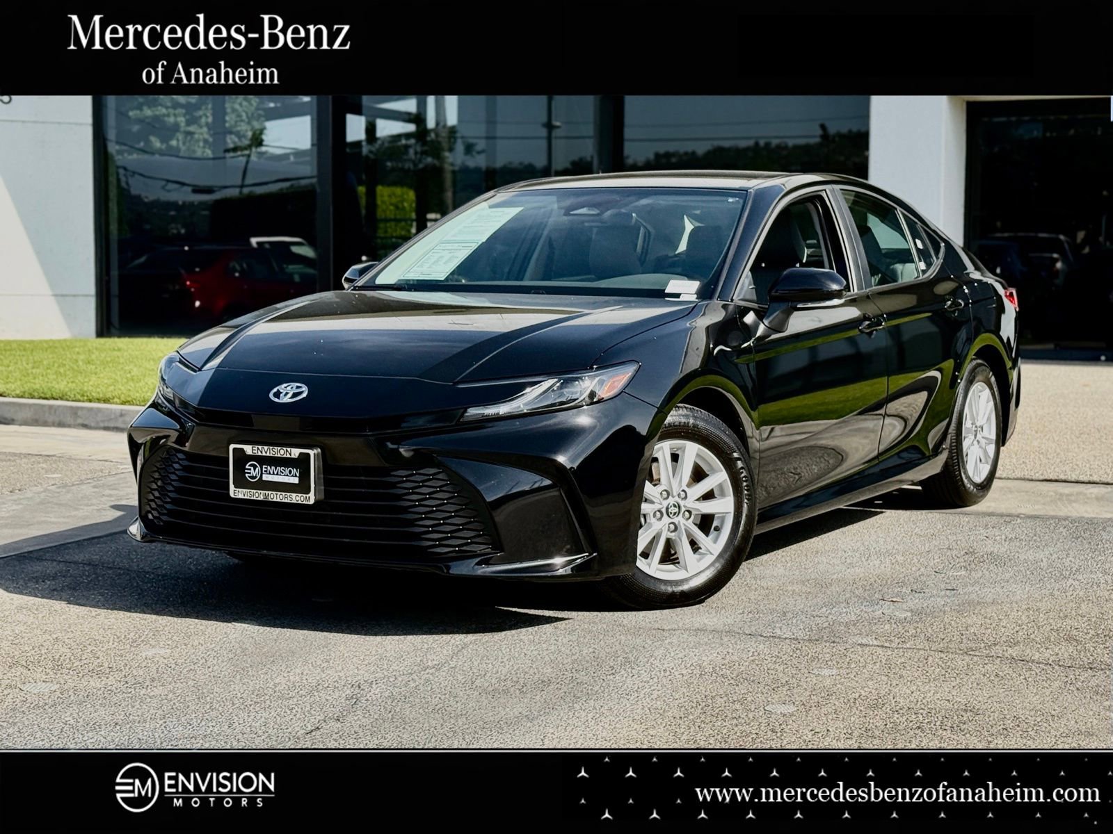 Used 2026 Toyota Camry LE w/ Convenience Package FWD image 1