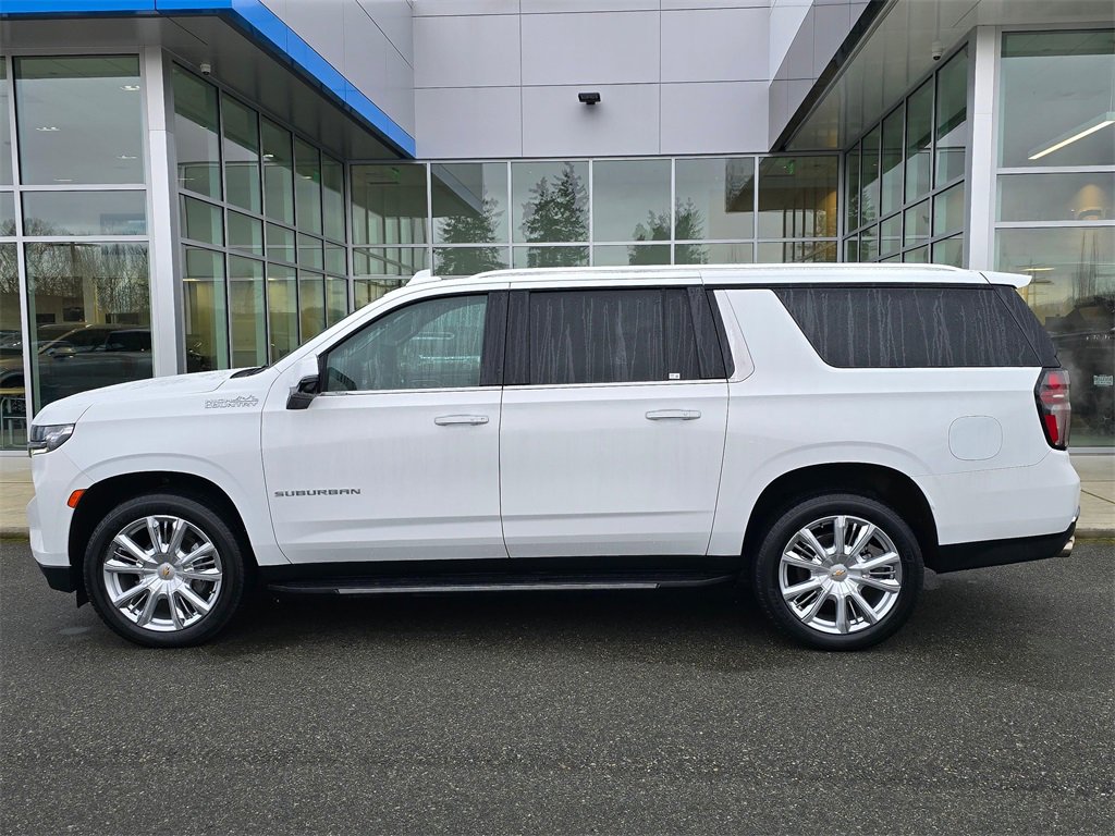 Used 2022 Chevrolet Suburban High Country image 2