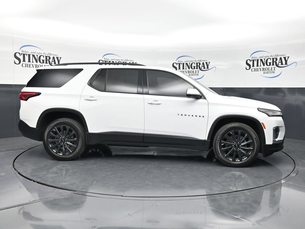 Used 2023 Chevrolet Traverse RS FWD image 10