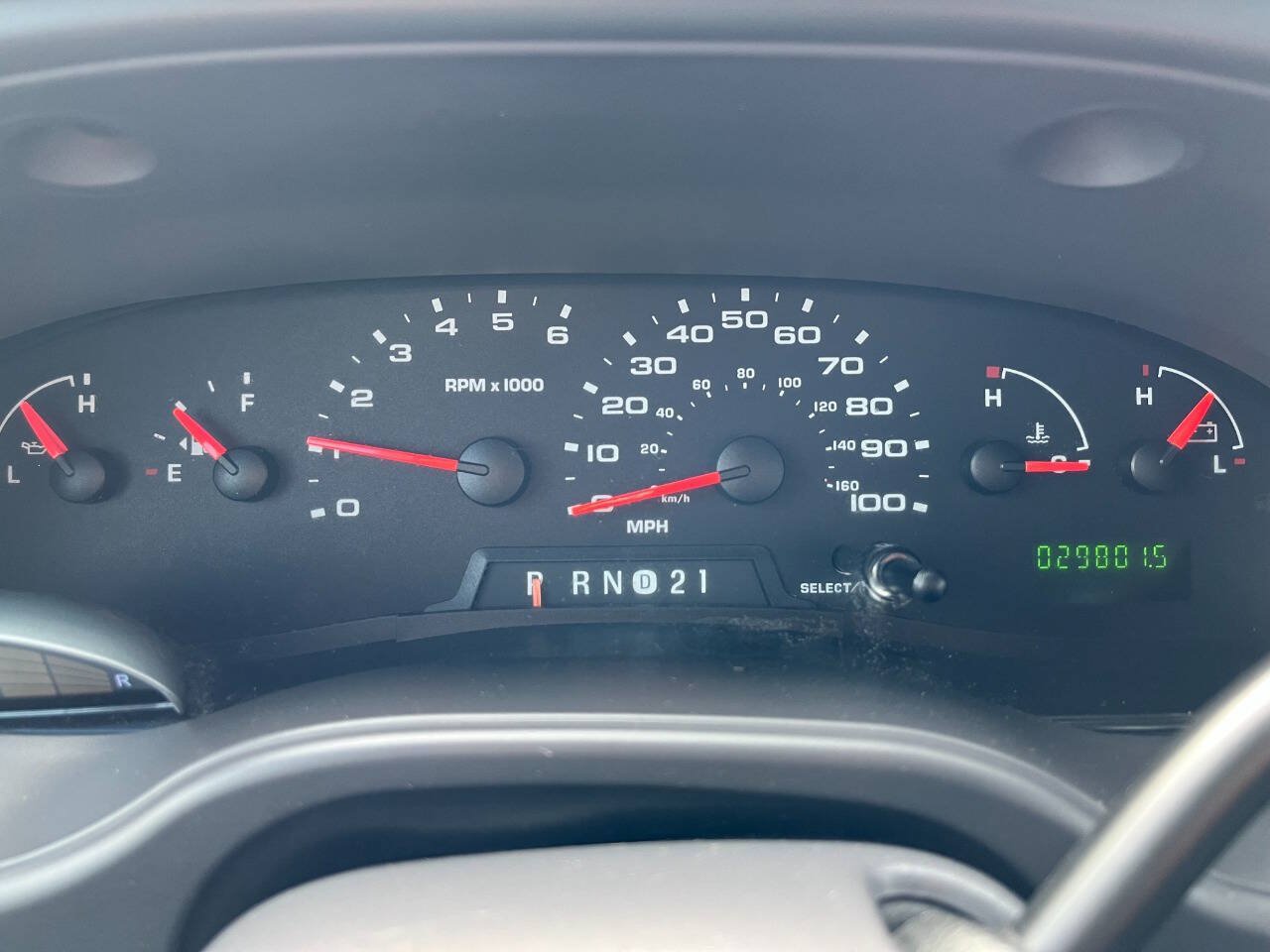 Used 2006 Ford E-350 and Econoline 350 XLT RWD image 11