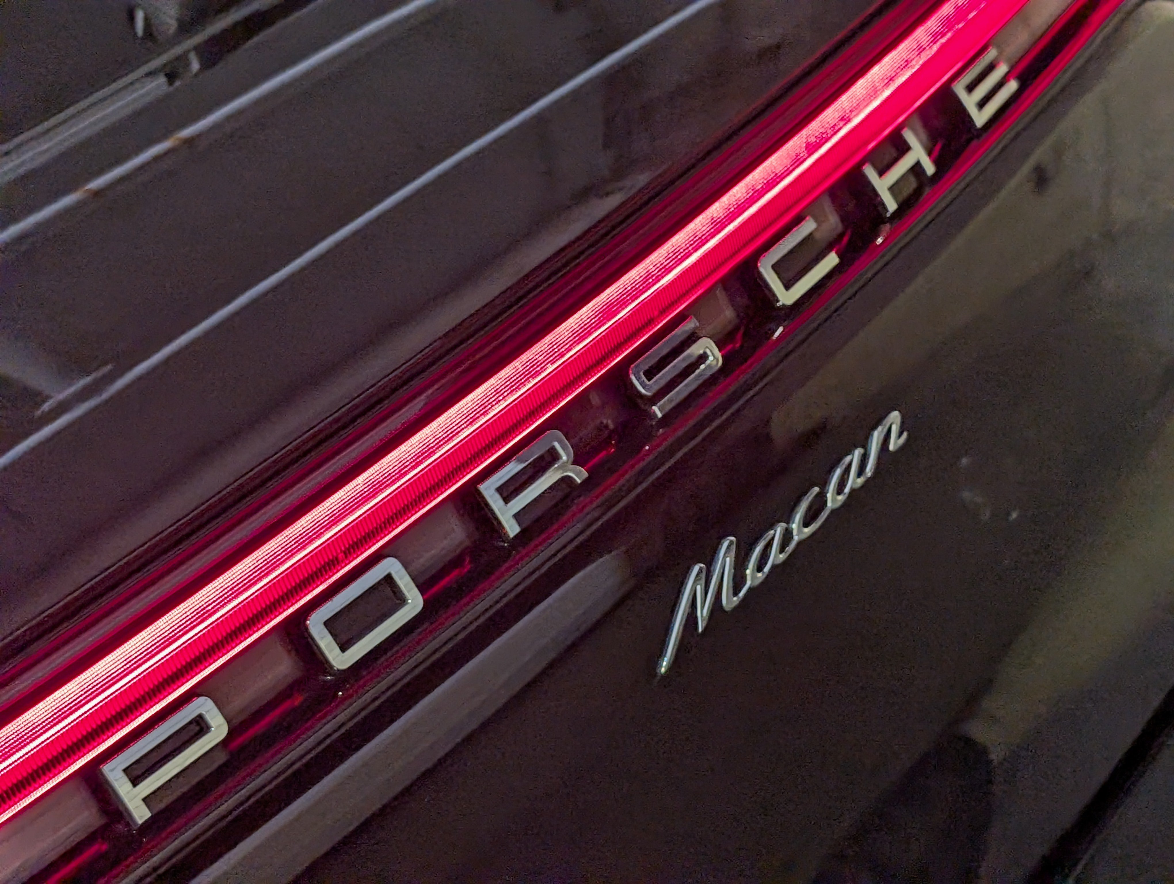 Certified 2026 Porsche Macan AWD/4WD image 53
