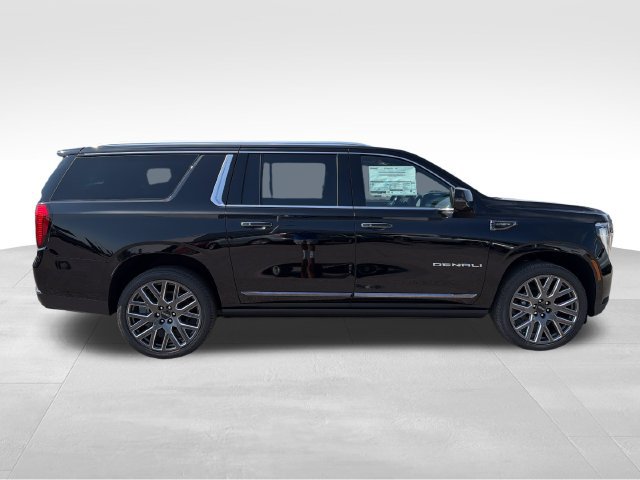 New 2026 GMC Yukon XL Denali Ultimate AWD/4WD image 8