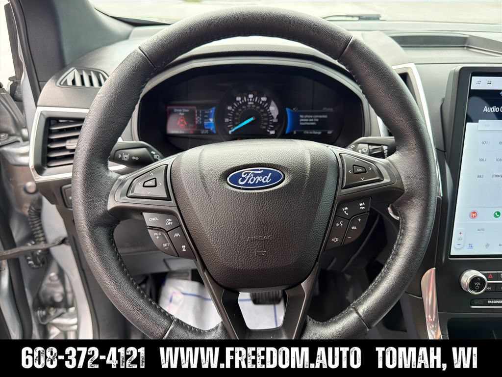 Used 2022 Ford Edge Titanium w/ Equipment Group 301A AWD/4WD image 14