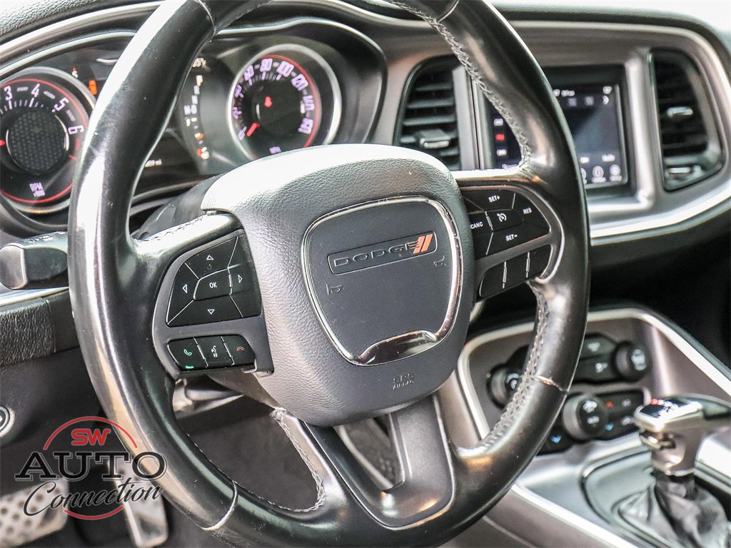Used 2019 Dodge Challenger SXT image 21