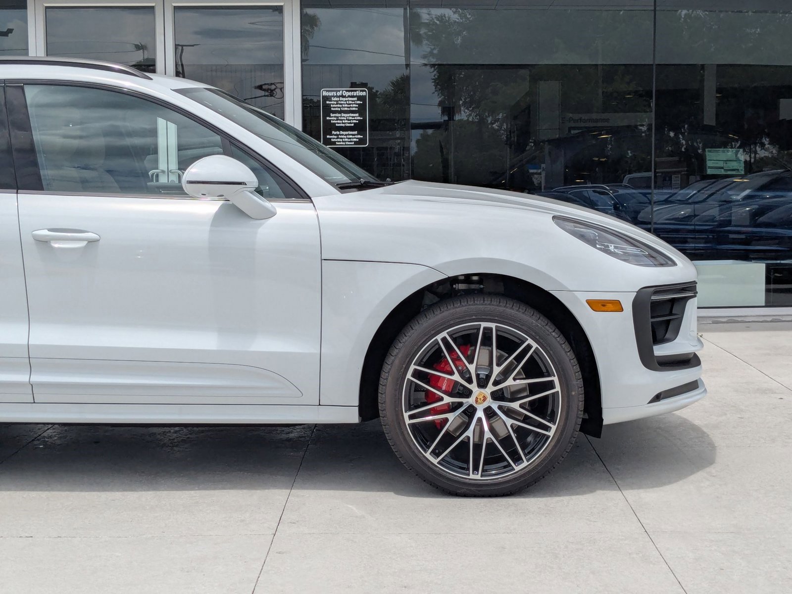 New 2025 Porsche Macan S image 11