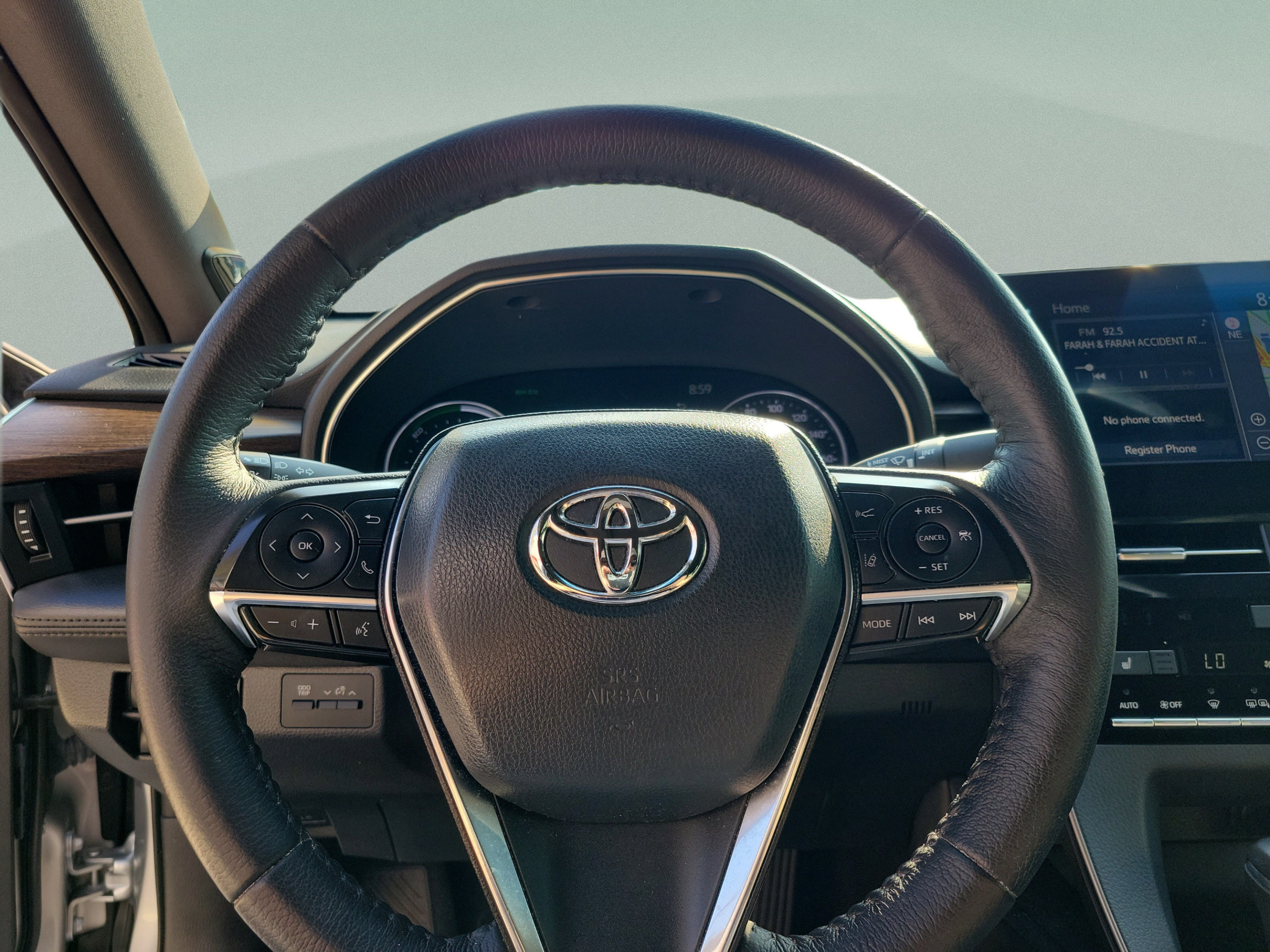 Used 2021 Toyota Avalon XLE w/ Moonroof Package FWD image 12