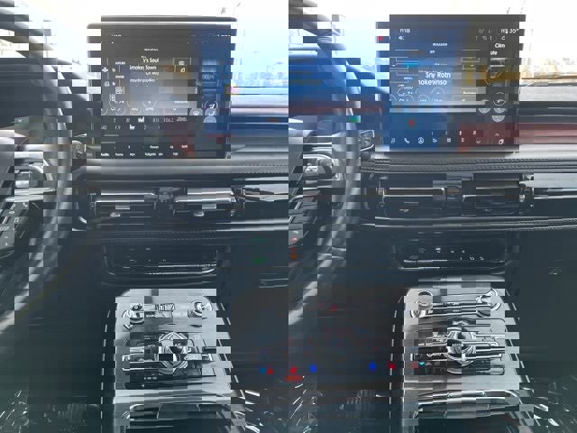 Used 2023 Lincoln Nautilus Reserve image 32