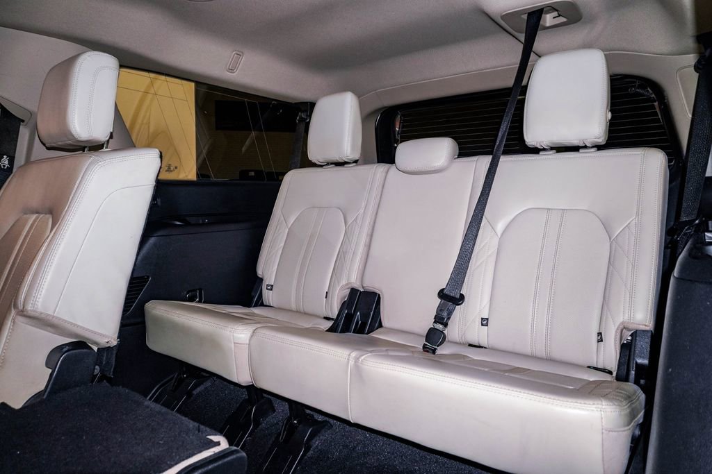 Used 2021 Ford Expedition Max Platinum AWD/4WD image 18