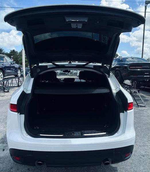Used 2020 Jaguar F-PACE Premium AWD/4WD image 12
