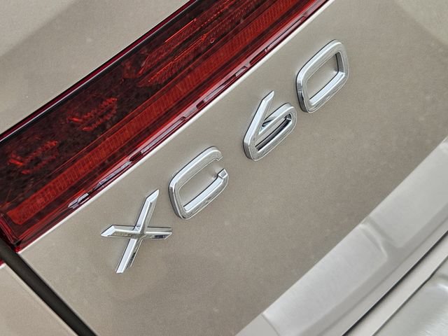 New 2026 Volvo XC60 T8 Plus w/ Protection Package Premier AWD/4WD image 16
