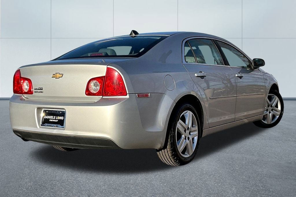 Used 2012 Chevrolet Malibu LS w/ LS Uplevel Package image 2