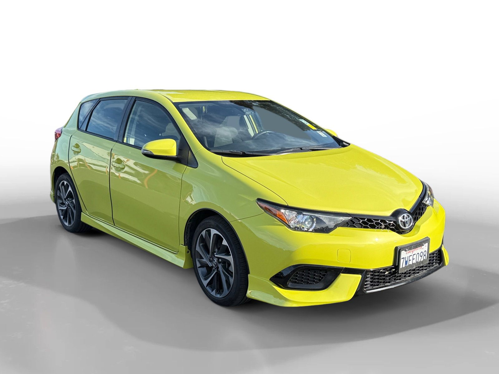 Used 2017 Toyota Corolla iM image 7