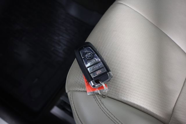 Used 2022 Lincoln Corsair Reserve w/ Equipment Group 201A AWD/4WD image 39